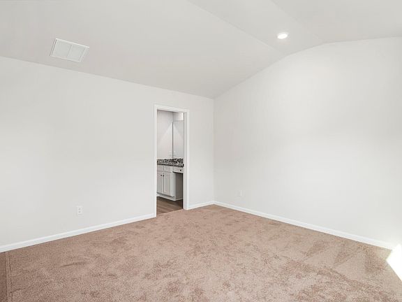 5th image of 598 Lamorak Pl