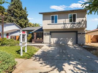 755 W 8th St, Gilroy, CA 95020