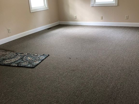 2nd image of 1209 E Lakeshore Dr