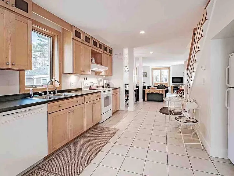 41 Ossippee St — Photo 8