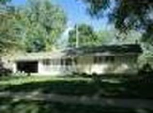 3626 Wenig Rd NE, Cedar Rapids, IA 52402
