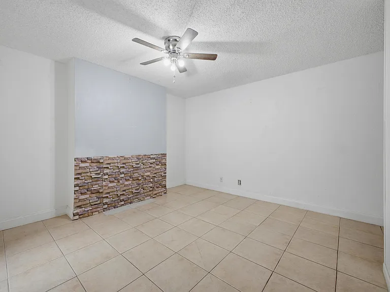 105 Woodland Rd — Photo 19