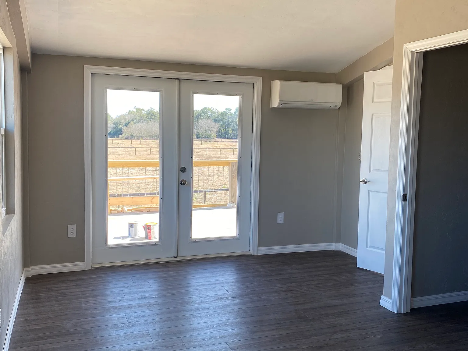 2 bed, 875 sqft, $1,700 — Photo 2