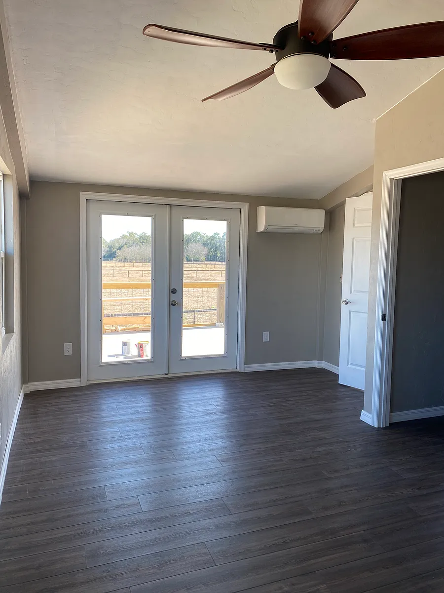 Building Photo - 14910 SW County Road 346 #2
