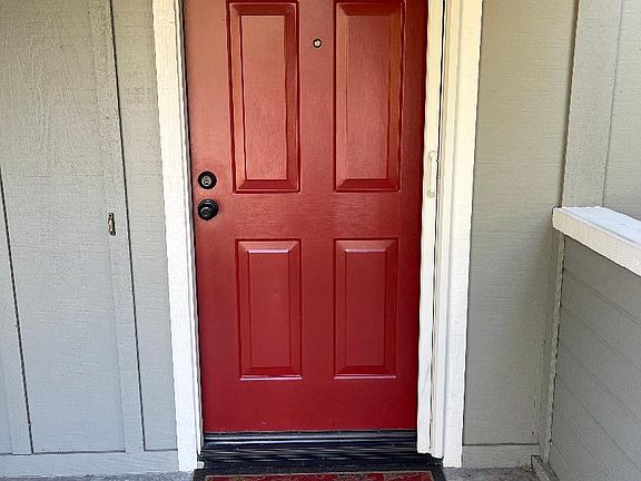 3rd image of 442 Bernice Ln