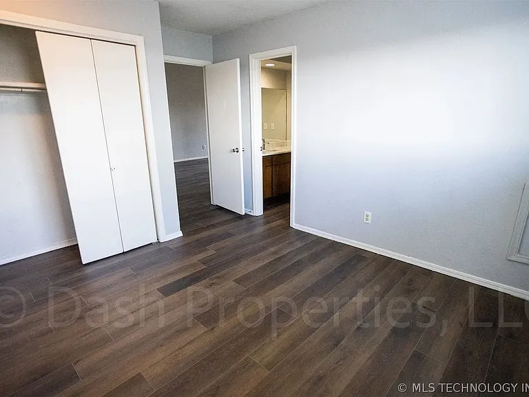 5104 S 75th East Ave — Photo 53
