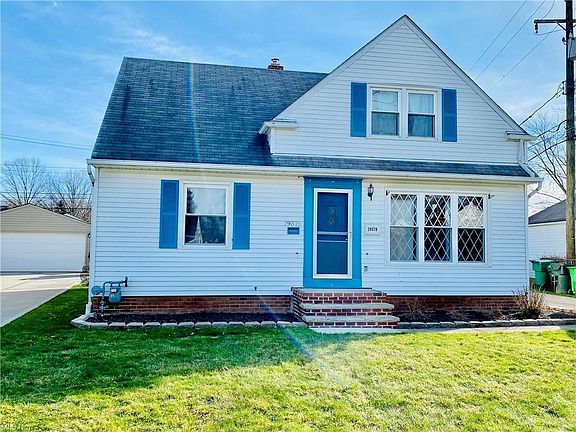 2nd image of 29378 Woodway Dr