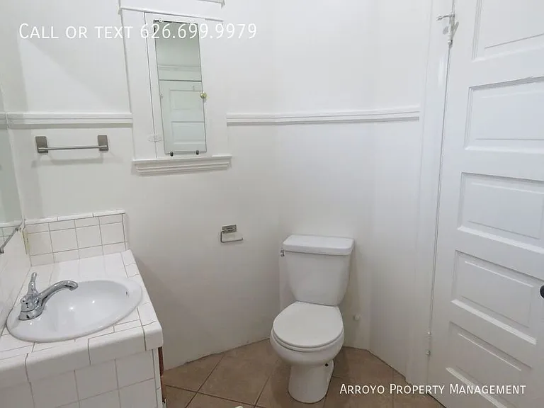 74 N Chester Ave — Photo 26