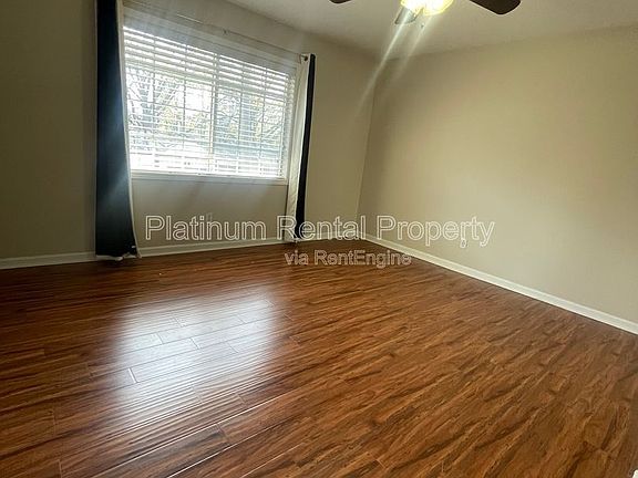 3rd image of 6940 Roswell Rd Unit 19A