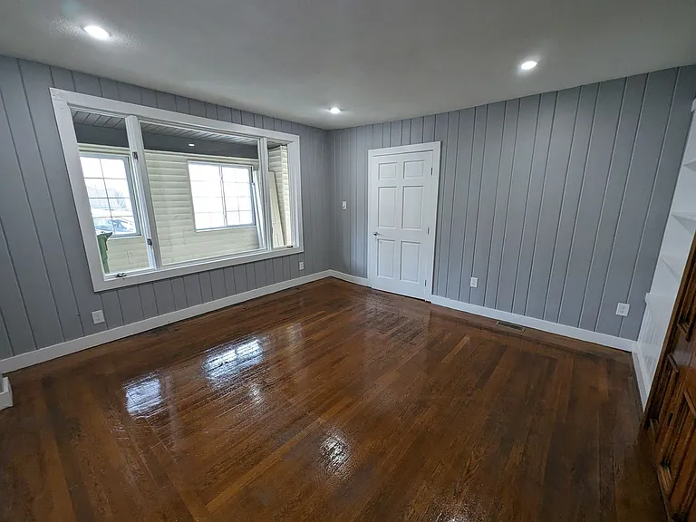 44 White St — Photo 3