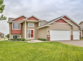 1818 Nixon St S, Cambridge, MN 55008