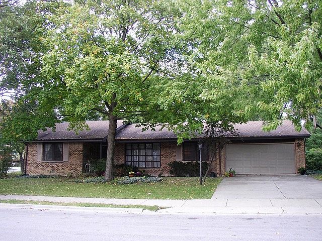 1st image of 169 S Montclare Ln