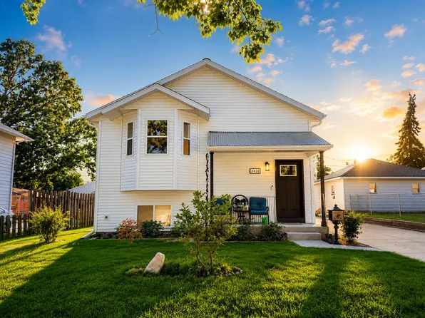 2401 Lamar Ave SW, Wyoming, MI 49519