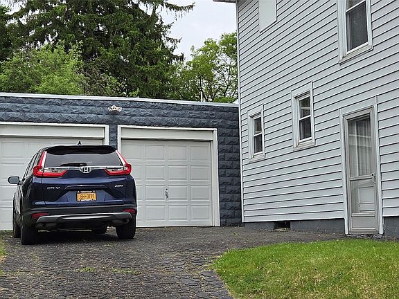 4th image of 108 Glenwood Ave