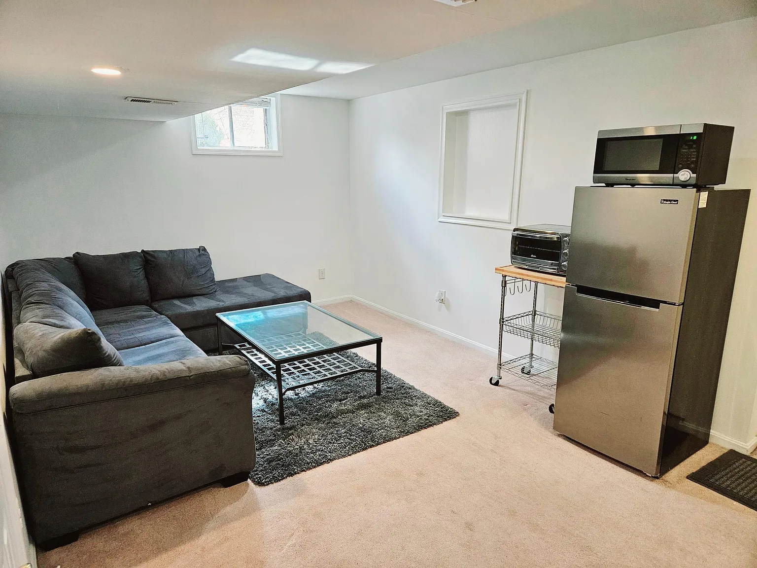 9409 Surratts Manor Dr — Photo 4