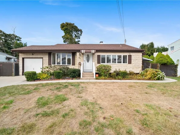 47 Stockton Street, Brentwood, NY 11717