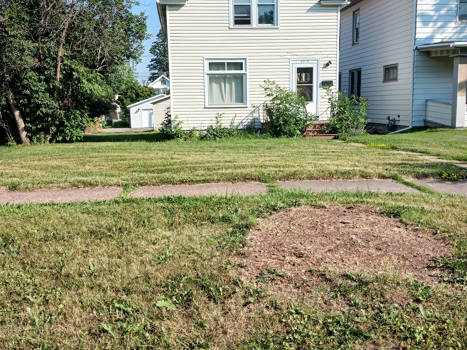3 bed, 2000 sqft, $1,725 — Photo 1