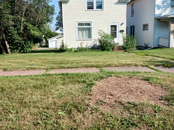 4014 W 5th St, Saginaw, MN 55807
