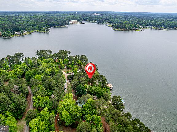 2nd image of 955 Barbara Point Rd