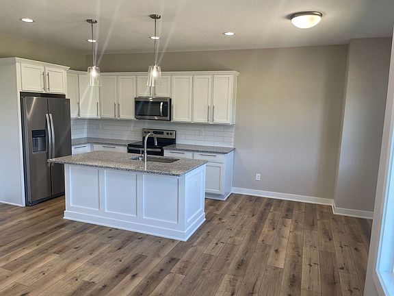 4th image of 9125 Calvin Dr