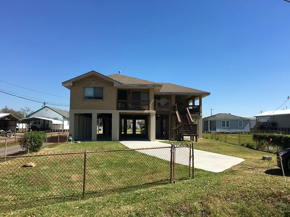 2597 Privateer Blvd