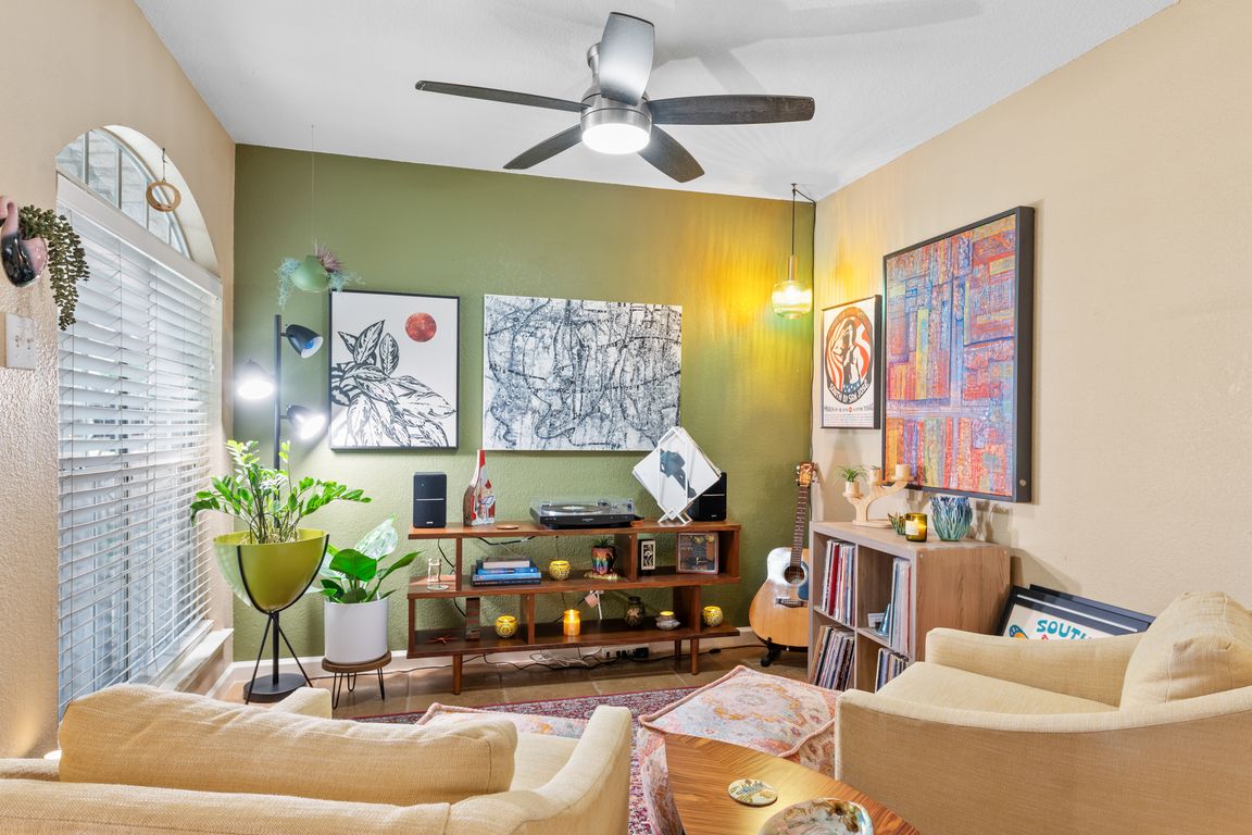 next background image