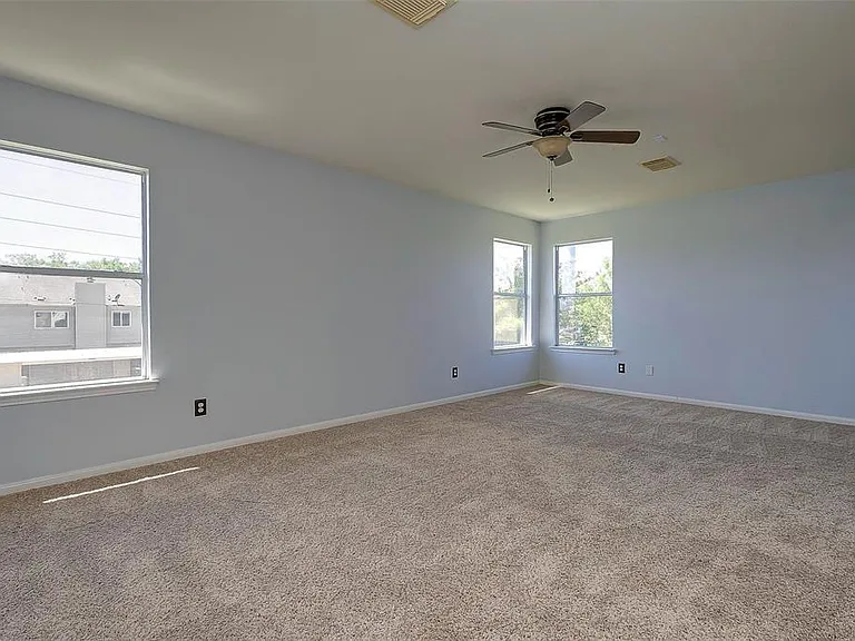 6707 Wild Pecan Trl — Photo 18