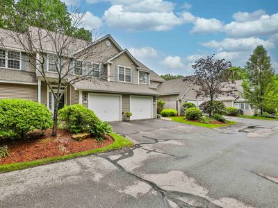 5 Garden Party Lane, Bedford, NH, 03110