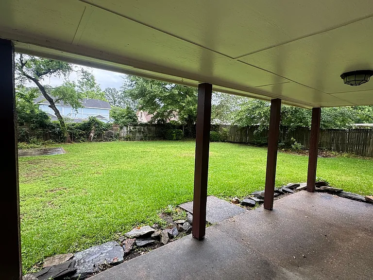 3233 Hillcrest Ln — Photo 18