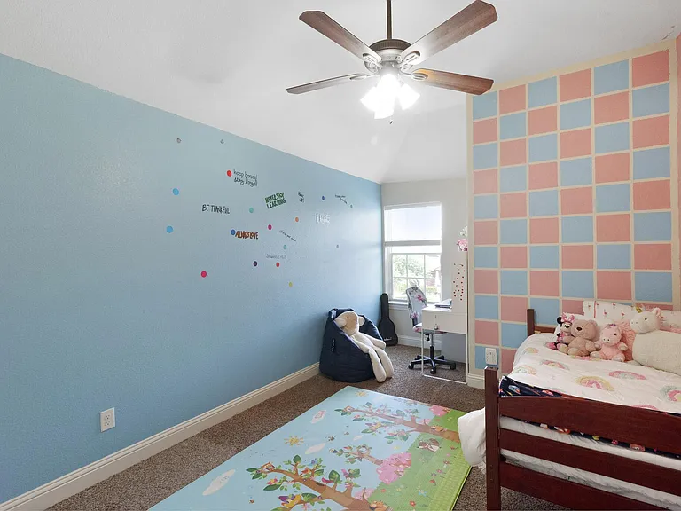 2573 Hannah Cir — Photo 16