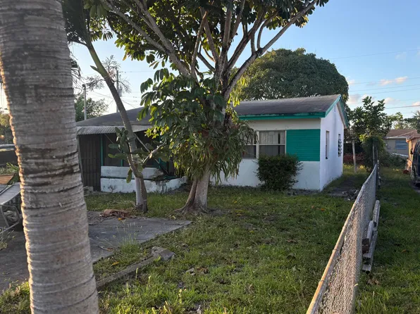 5663 Flagler Street, Hollywood, FL 33023