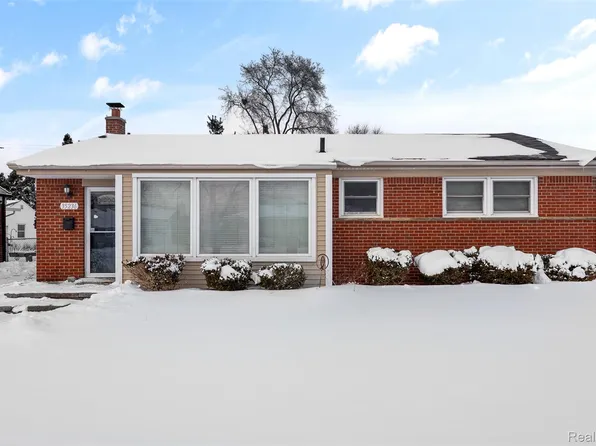 35236 Leon St, Livonia, MI 48150