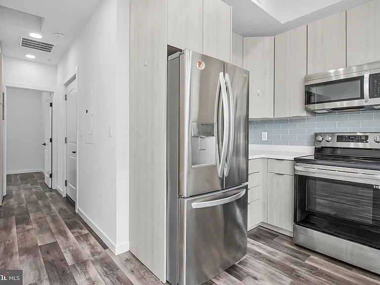 506 H St NE #302 — Photo 7