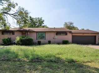 905 G W Jackson Ave, Corsicana, TX