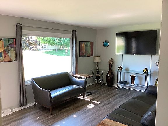 5th image of 3869 Williamson Ave NE