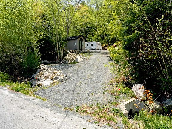 2nd image of 71 Echo Forest Dr