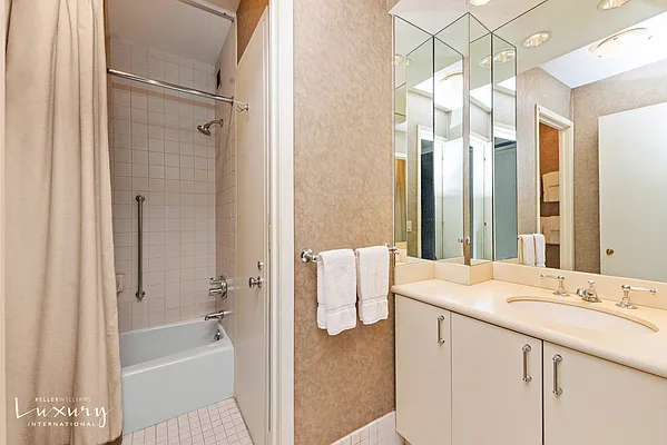 Sold by Keller Williams NYC | media 6