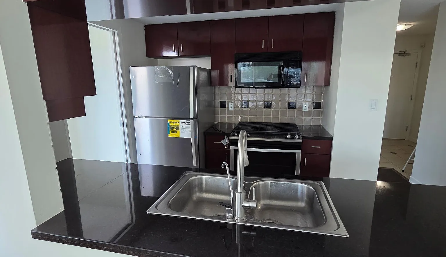 1067 Marinaside Crescent Vancouver — Photo 4