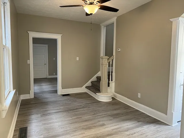 2 bed, 1.5 bath, 1250 sqft, $1,320 — Photo 4