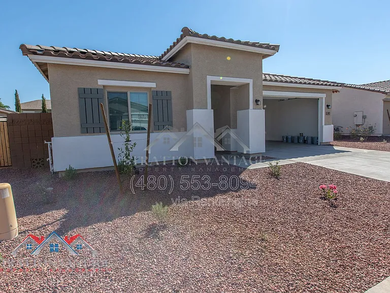 495 E Rio Pl — Photo 1