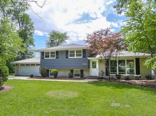 8S450 River Dr, Naperville, IL
