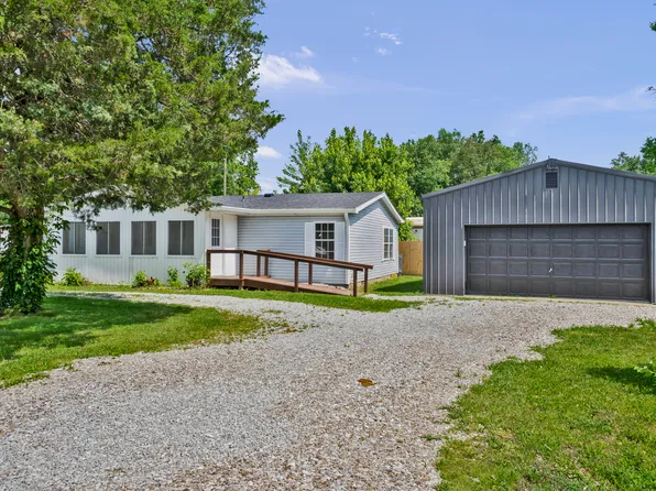 384 Honey Locust Pl, North Vernon, IN 47265