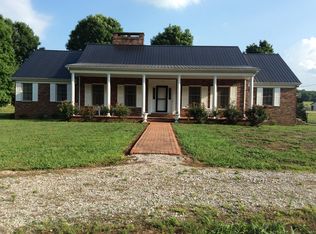 115 Brannon Hill Rd, Belvidere, TN 37306