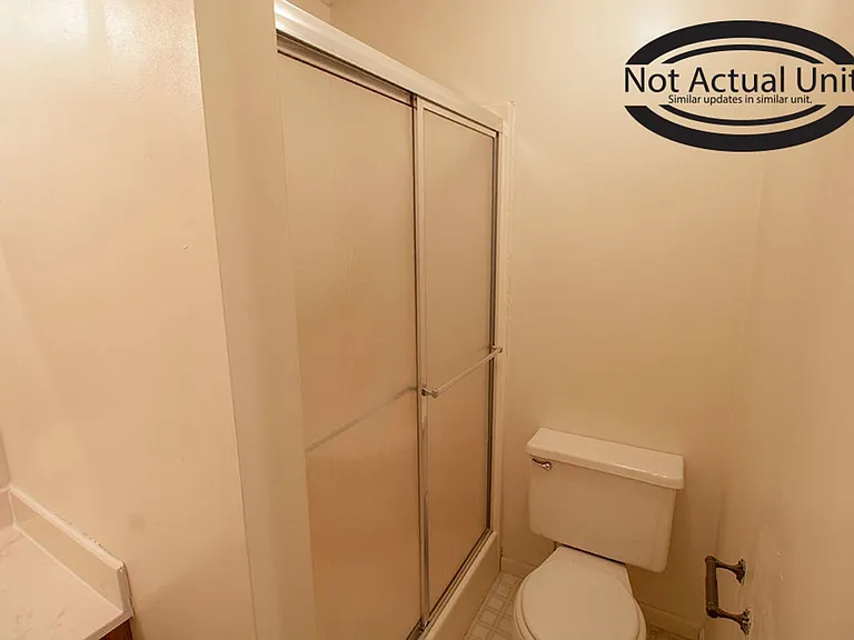 1904 Mirtle Grove Ct — Photo 18