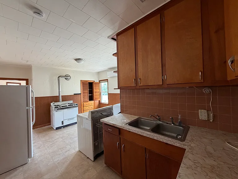10 Creston St #3 — Photo 11