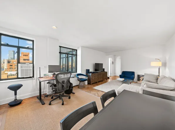 160 Columbia Heights image 3 of 6