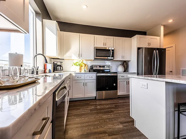 228 Oceola Ave — Photo 5