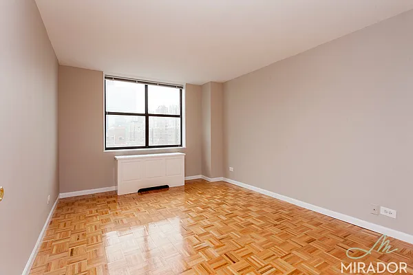 Rented by Mirador Real Estate | media 23