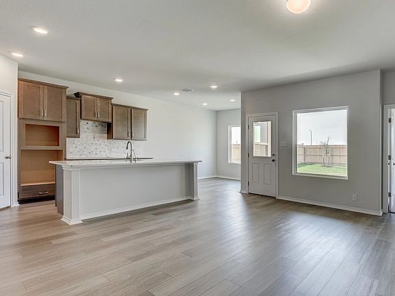 Hennersby Hollow - Cartwright Interior Image 3