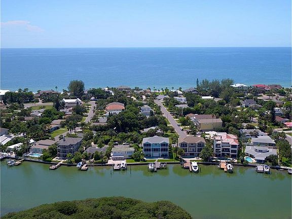2nd image of 511 Harbor Dr